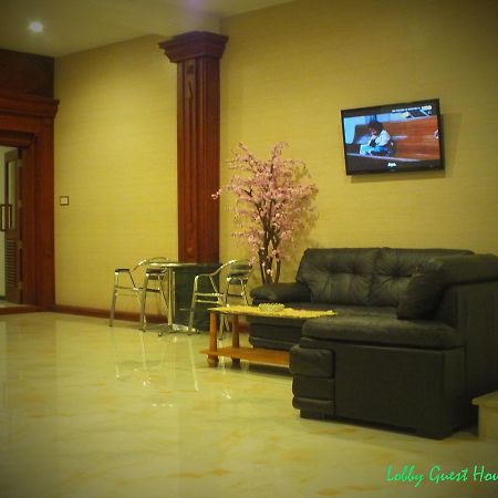 Hôtel Zamrud Malioboro à Yogyakarta Extérieur photo
